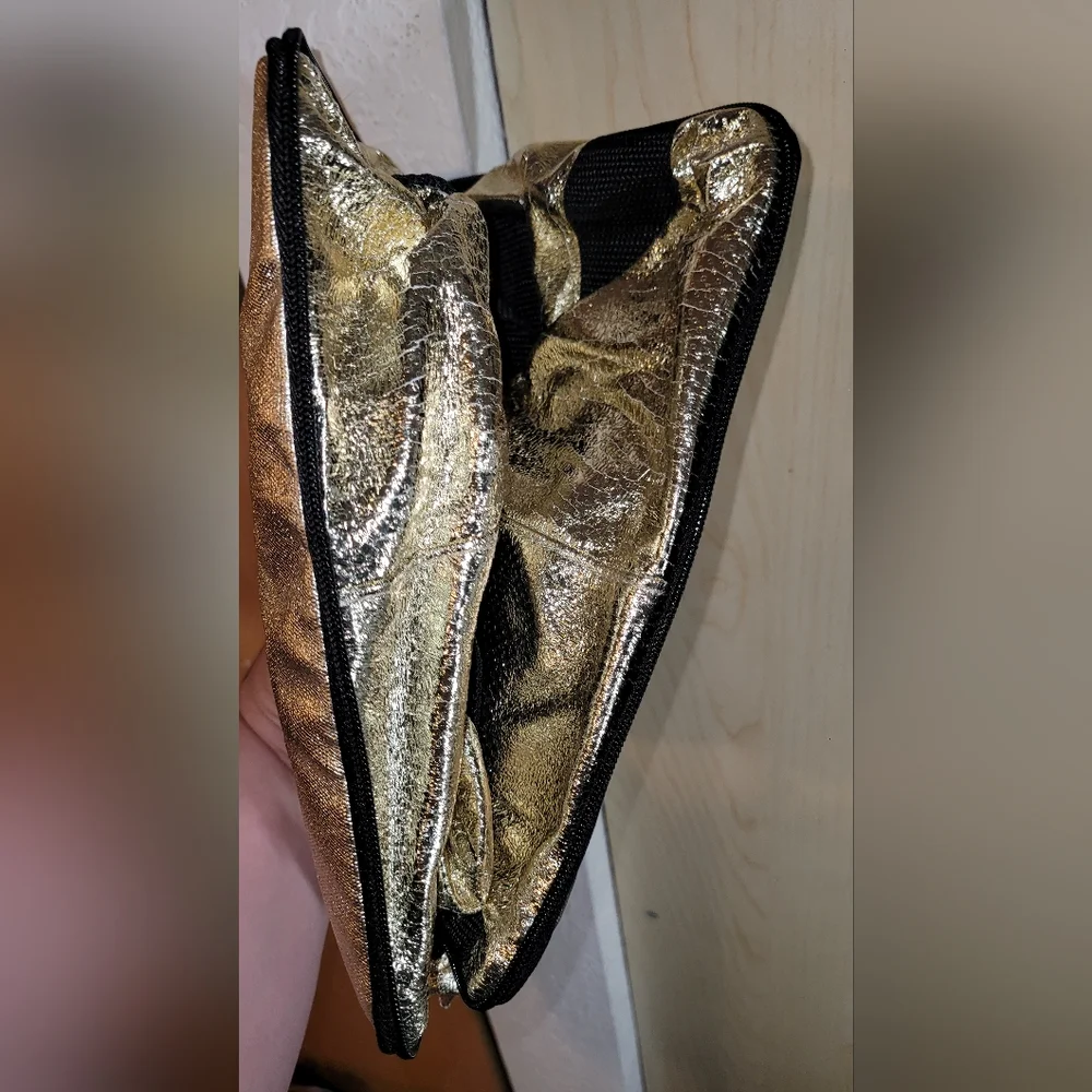 Packable Gold Victoria’s Secret Overnight Weekender Tote - Picture 3 of 8